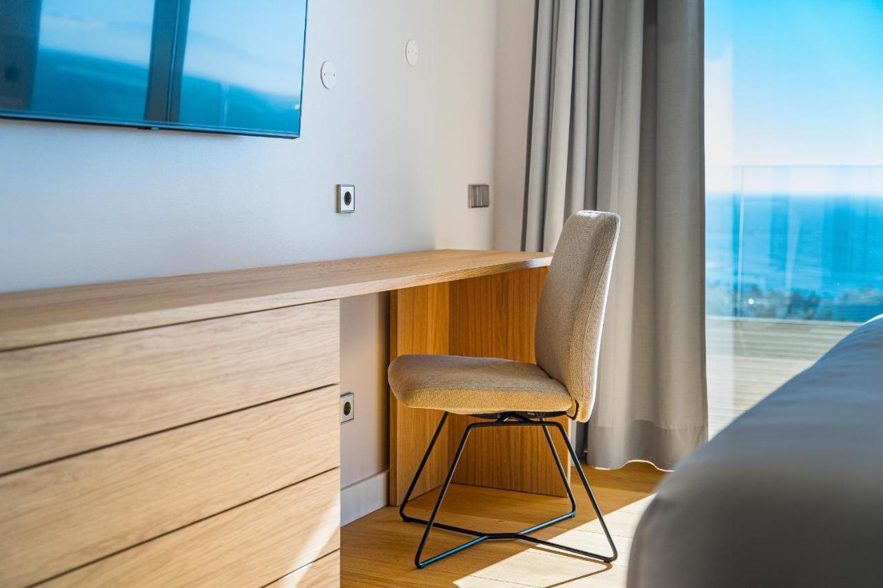 Serenity Heights - Luxury Concierge Services Адехе Екстериор снимка
