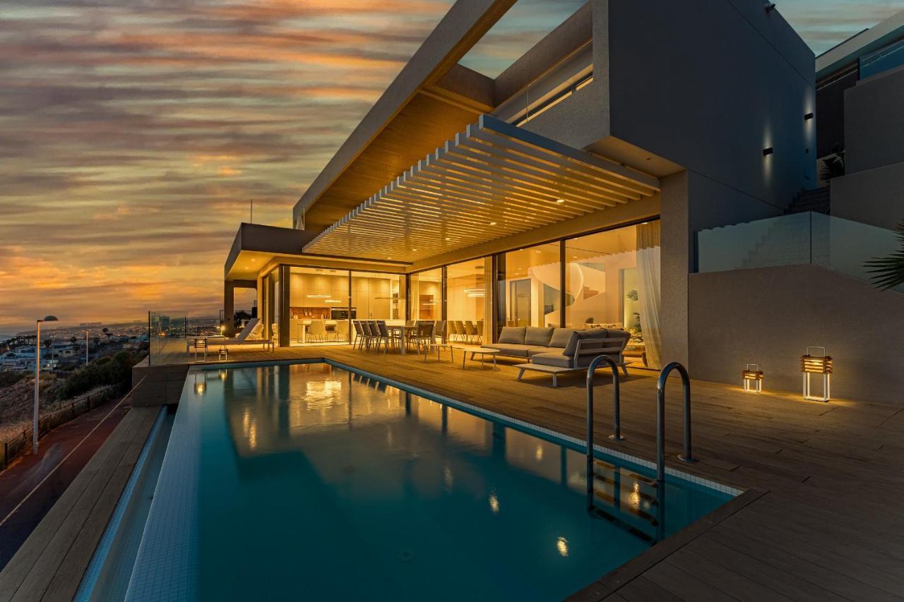 Serenity Heights - Luxury Concierge Services Адехе Екстериор снимка