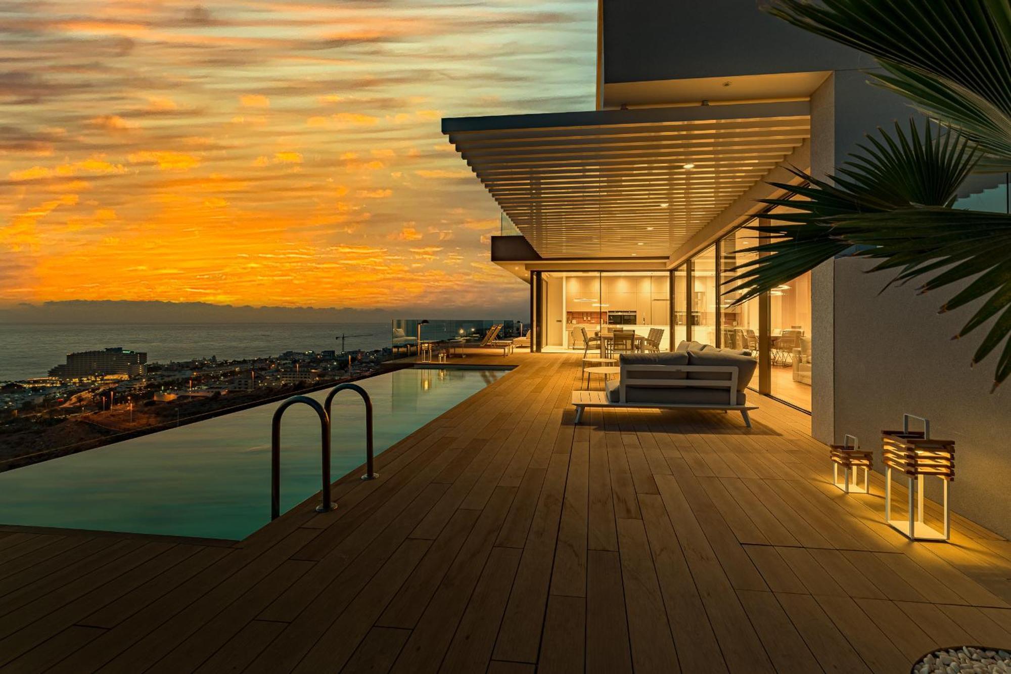 Serenity Heights - Luxury Concierge Services Адехе Екстериор снимка